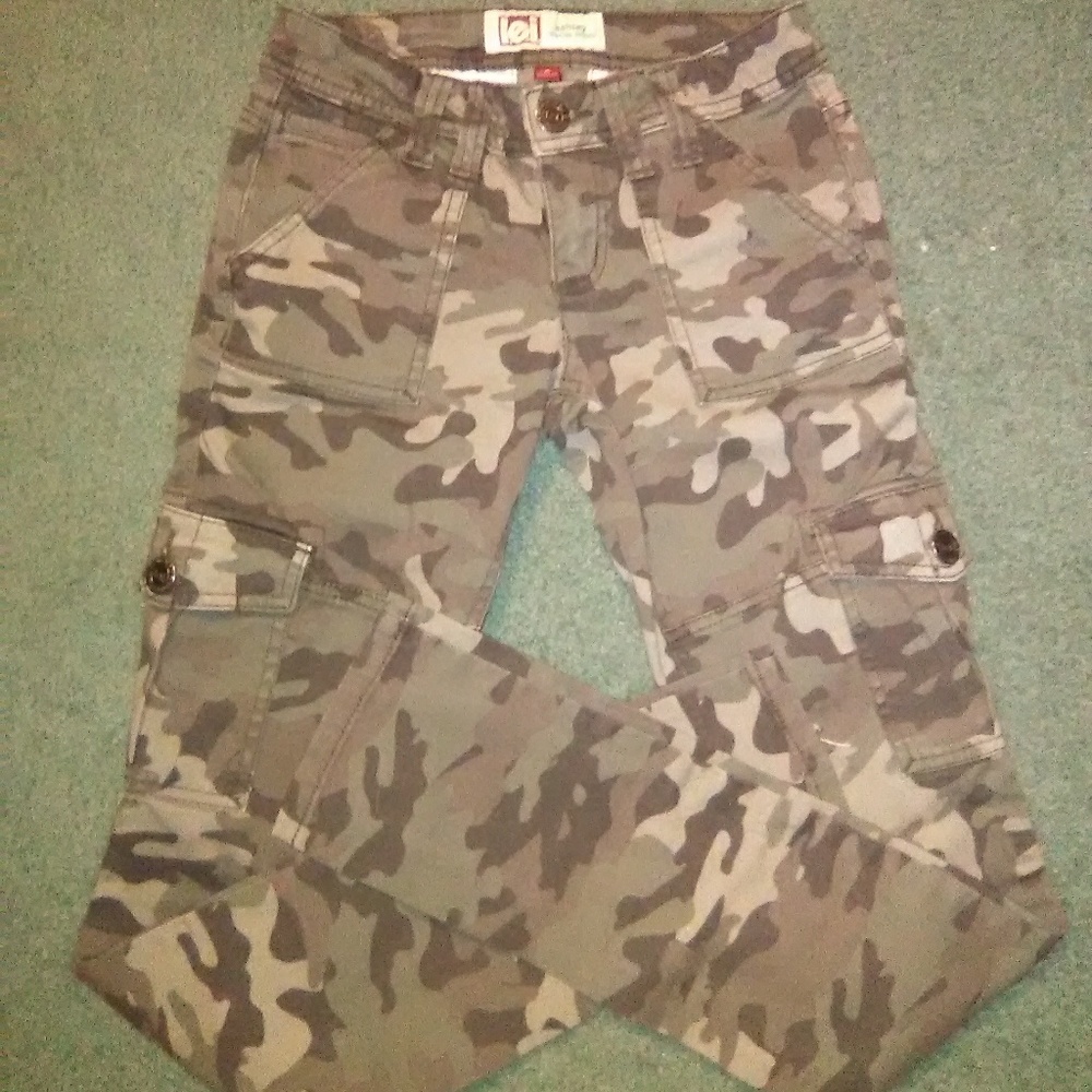 Lei cameo pants